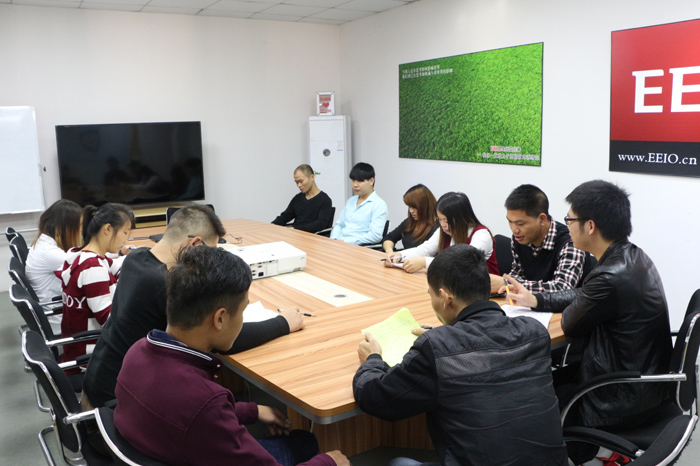 圣元電器每日生產(chǎn)例會(huì) 圣元電器每日生產(chǎn)例會(huì)