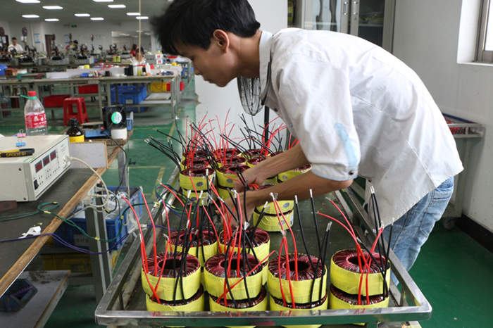 圣元伙伴進行產(chǎn)品測試 圣元伙伴進行產(chǎn)品測試