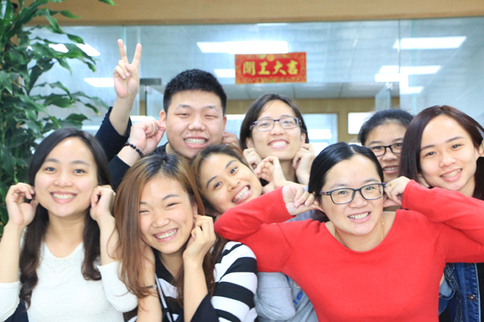 圣元電器早會活動(dòng)合影