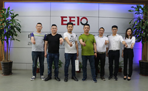 上?？蛻糇咴L圣元電器