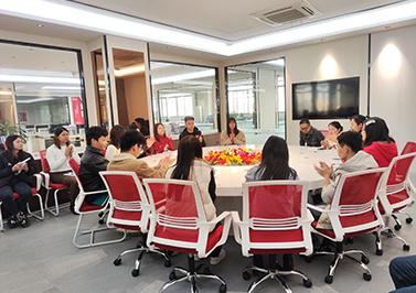 圣元環(huán)形變壓器部門年末會議！